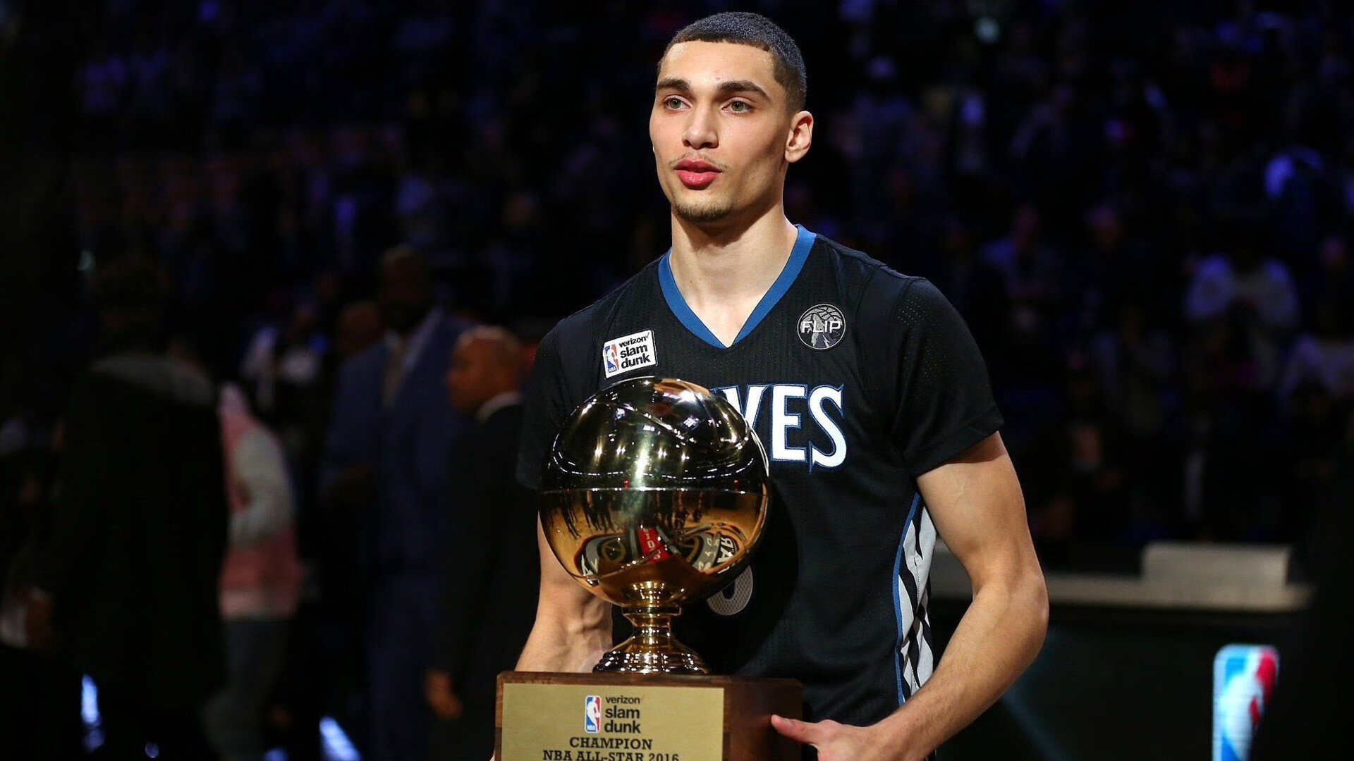 布伦森存在感拉满,黄蜂末节翻盘公牛,诠释唯一性的胜利