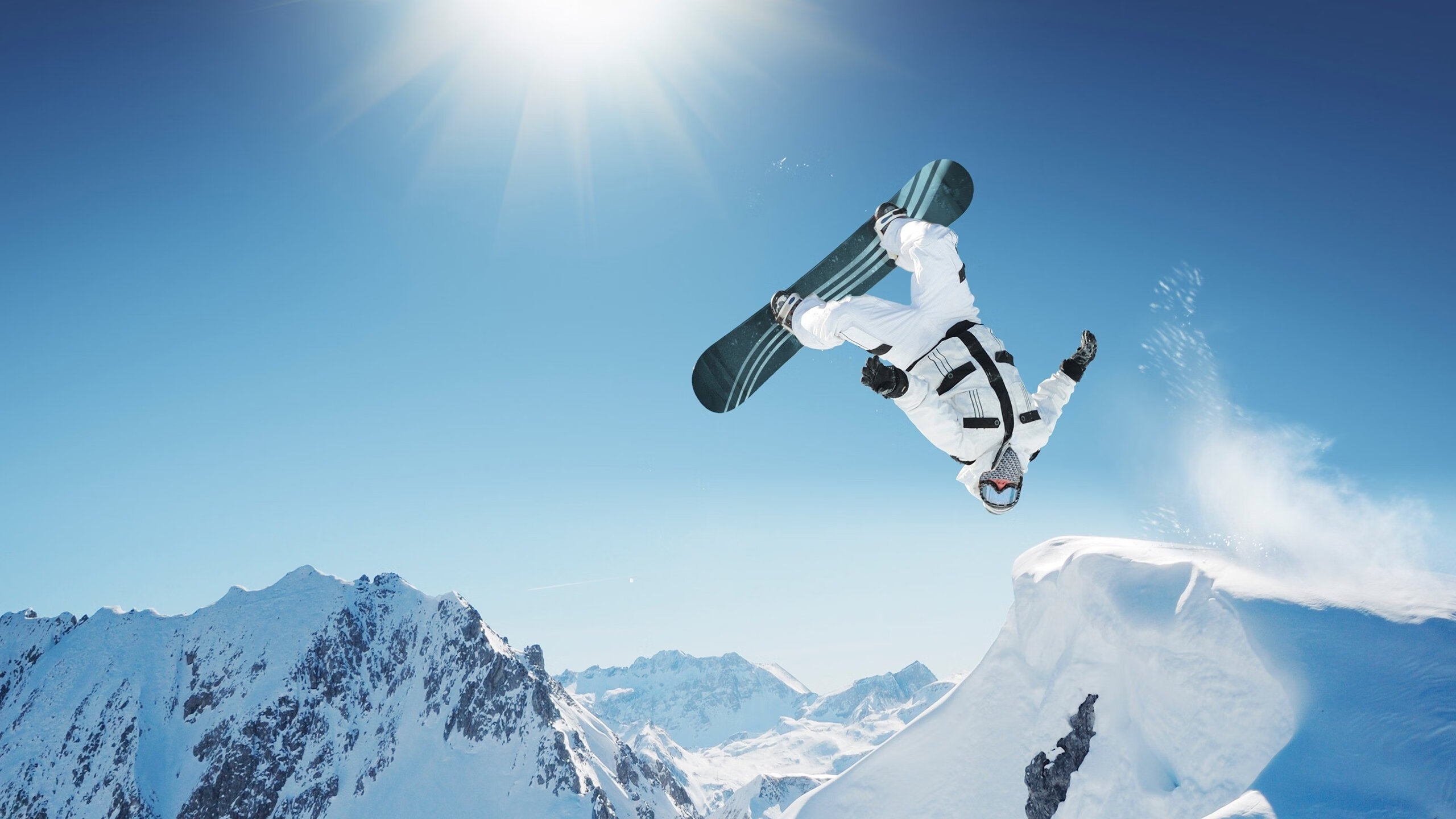 巅峰对决，雄鹿铁壁难挡独行侠奇兵，英格拉姆一剑封喉定乾坤